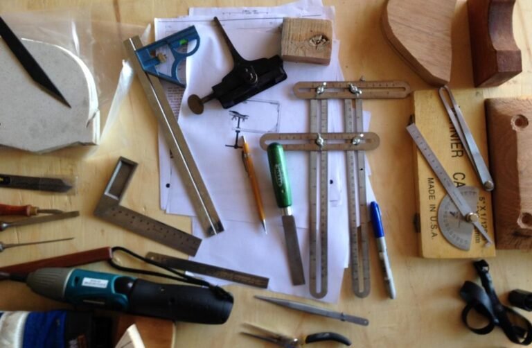 Consejos-para-el-buen-mantenimiento-de-una-guitarra-y-herramientas-de-lutheria